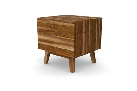 Nachttisch Astana aus europ&auml;ischem Nussbaum Massivholz